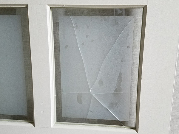 室内ドアのガラス修理