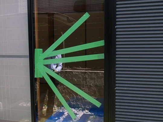 ガラス交換 修理が 5 000 格安 即対応 ガラスマート 一戸建て マンションのガラス出張交換修理